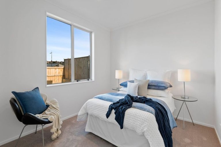 Photo of property in 29 Kukuwai Avenue, Red Beach, 0932