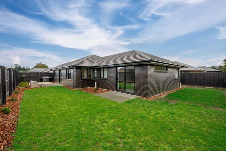 Photo of property in 74 Muirhill Street, Halswell, Christchurch, 8025