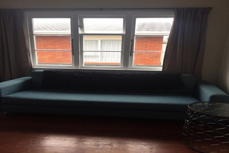 Photo of property in 47 Whiteley Street, Moturoa, New Plymouth, 4310