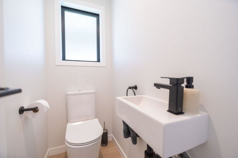 Photo of property in 9 Millar Place, Te Anau, 9679