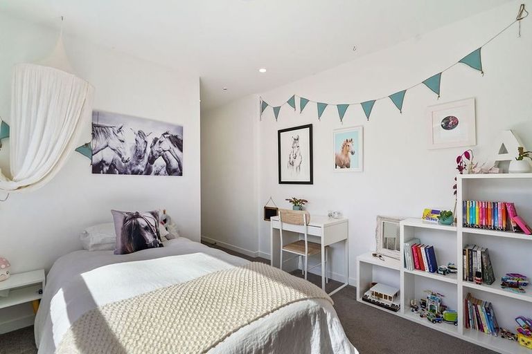 Photo of property in 24 Motuora Road, Manly, Whangaparaoa, 0930