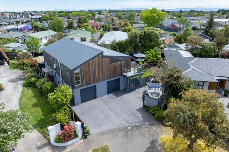 Photo of property in 19 Abbotts Place, Avonhead, Christchurch, 8042