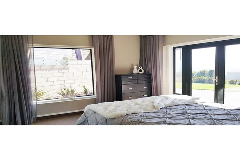 Photo of property in 30 Harry Ell Drive, Cashmere, Christchurch, 8022