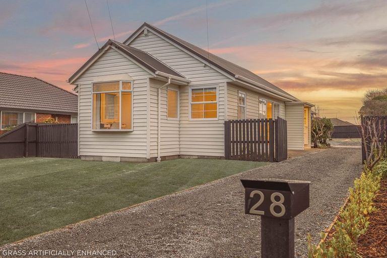 Photo of property in 28 Pine Avenue, New Brighton, Christchurch, 8061