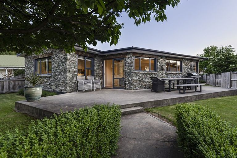 Photo of property in 6 Boundary Street, Arrowtown, 9302