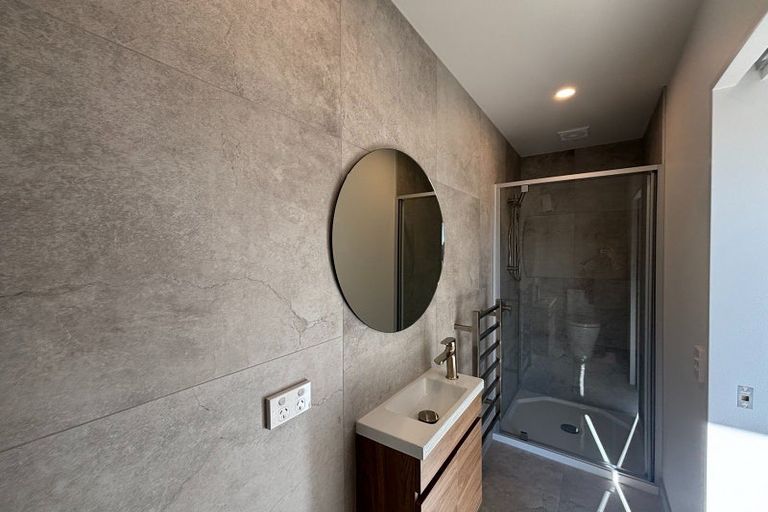 Photo of property in 1/88 Holly Road, St Albans, Christchurch, 8014