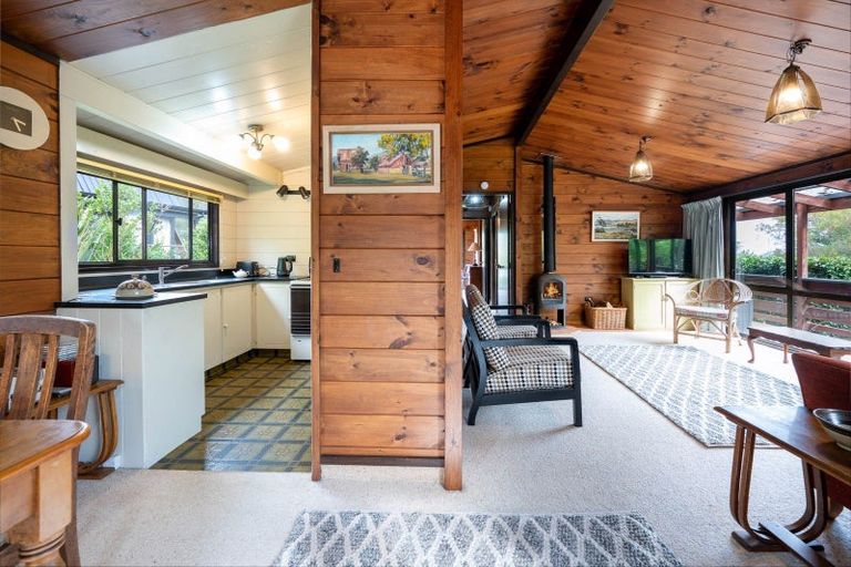 Photo of property in 26 Mata Place, Kinloch, Taupo, 3377