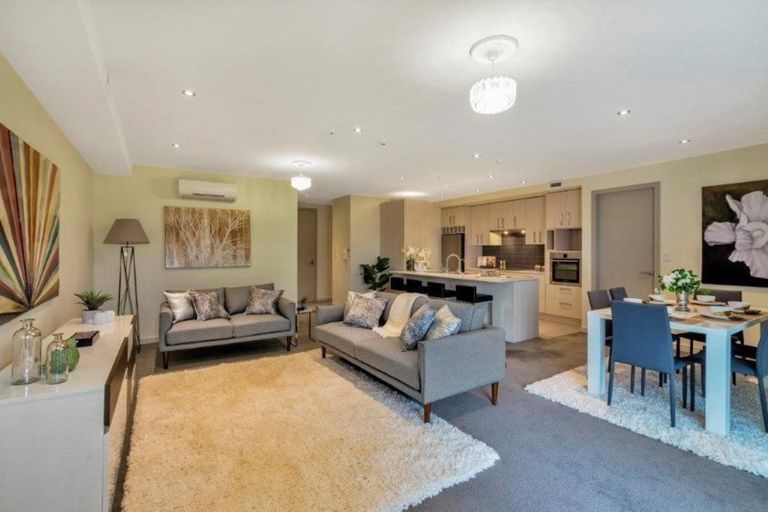 Photo of property in 1/23 Wellington Street, Howick, Auckland, 2014