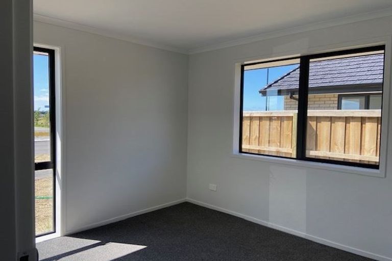Photo of property in 20 Broadway Parade, Rolleston, 7615