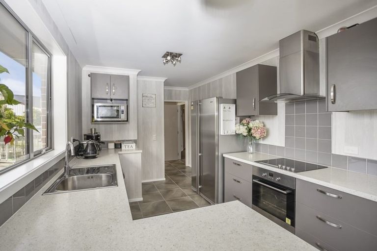 Photo of property in 32 Johnston Street, Gore, 9710