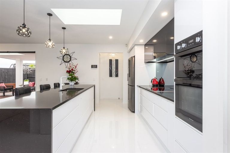 Photo of property in 5 Evelyn Crescent, Marshland, Christchurch, 8083