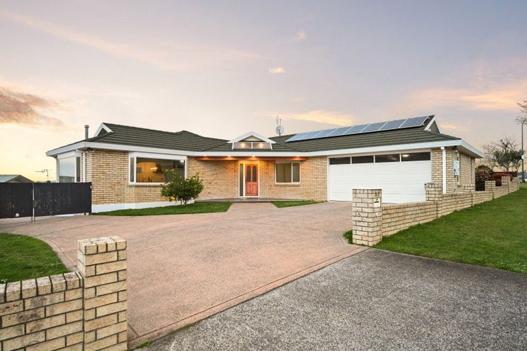 Photo of property in 33 Bartholomew Drive, Nawton, Hamilton, 3200
