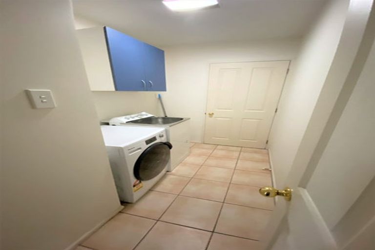 Photo of property in 8 Amdale Avenue, Broomfield, Christchurch, 8042