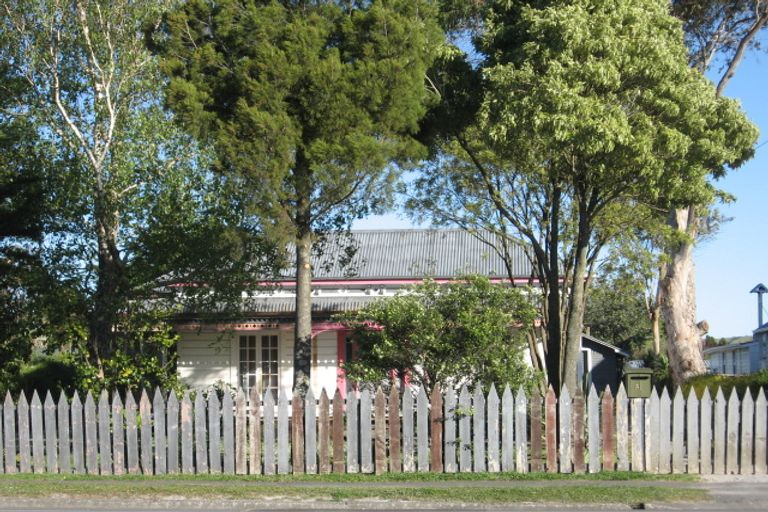 Photo of property in 31 De Lautour Road, Inner Kaiti, Gisborne, 4010