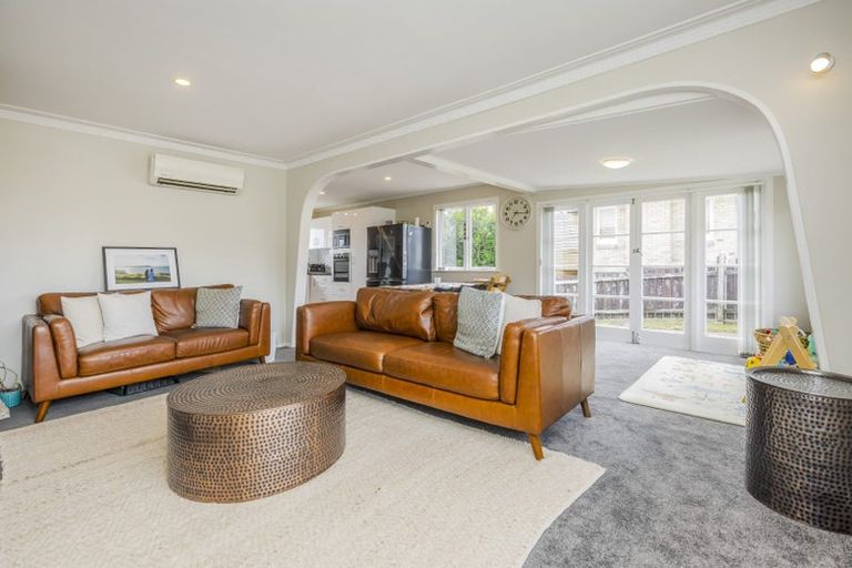 Photo of property in 20 Rembrandt Place, Opaheke, Papakura, 2113