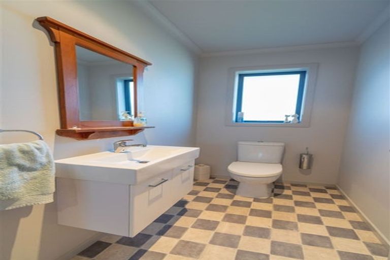 Photo of property in 12 Tawera Place, Te Anau, 9679