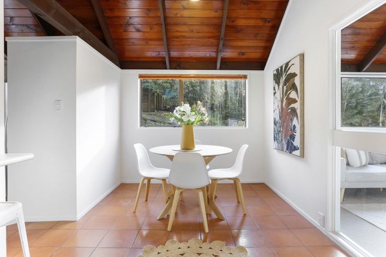 Photo of property in 1/16 Learmonth Avenue, Birkenhead, Auckland, 0626