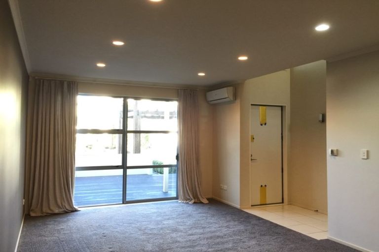 Photo of property in 12 Figaro Crescent, Takanini, 2112