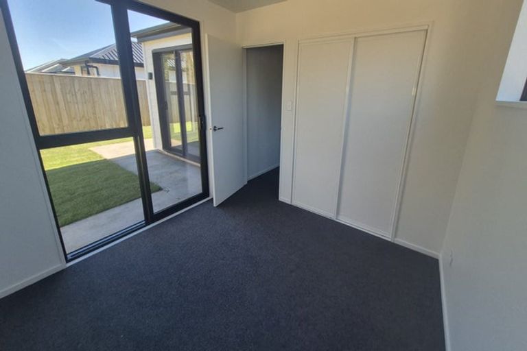 Photo of property in 28 Derbridge Street, Woodend, 7610