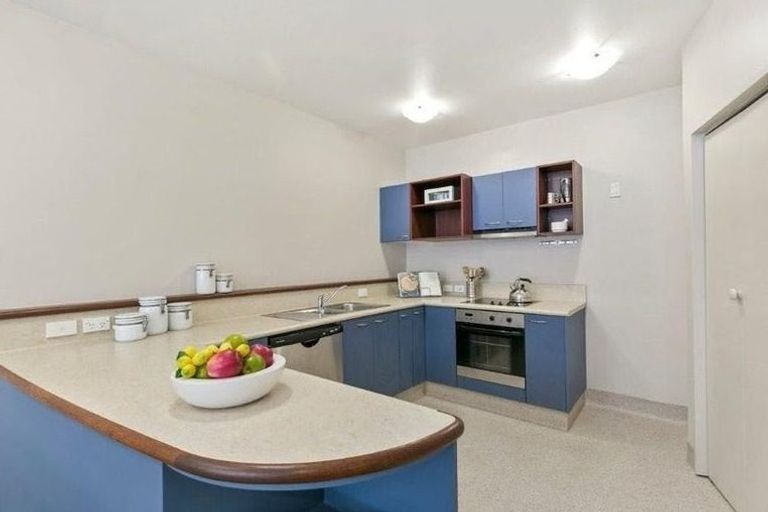 Photo of property in Luxford Villas, 109/72 Herald Street, Berhampore, Wellington, 6023