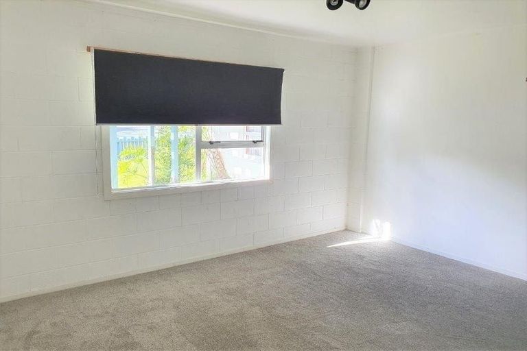 Photo of property in 78 Powrie Street, Glenfield, Auckland, 0629