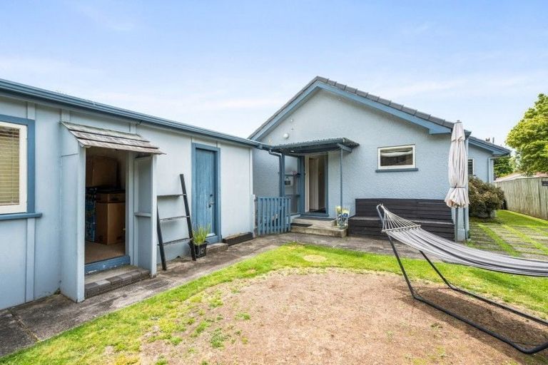 Photo of property in 20 Corlett Street, Utuhina, Rotorua, 3015