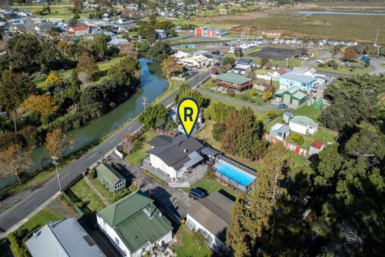Photo of property in 135 Hauraki Road, Coromandel, 3506