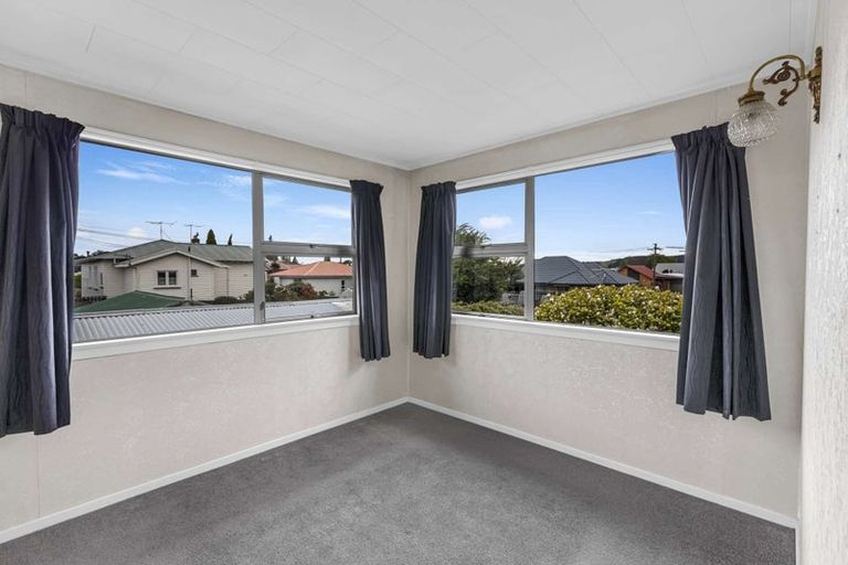 Photo of property in 2 Milton Street, Gore, 9710