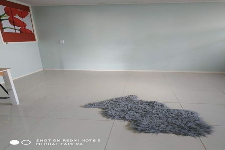 Photo of property in 28 Rotoiti Avenue, Pakuranga Heights, Auckland, 2010