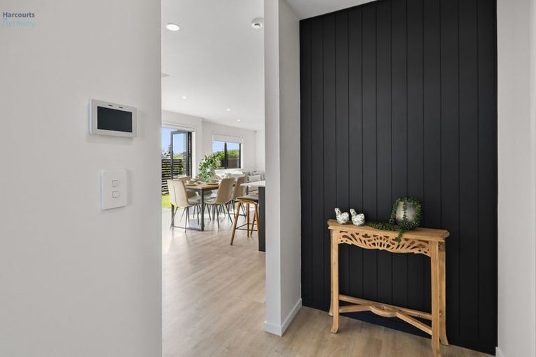 Photo of property in 33 Jutland Road, Pukekohe, 2120