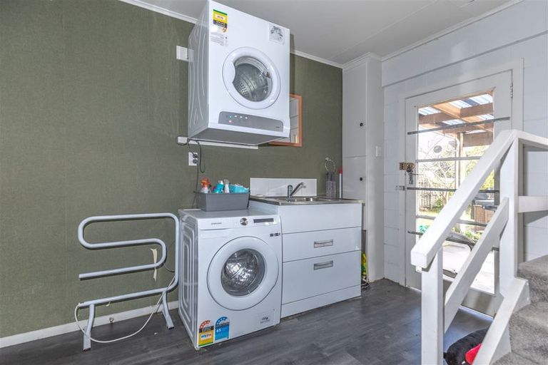 Photo of property in 17 Hakanoa Street, Huntly, 3700