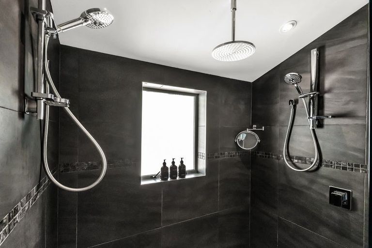 Photo of property in 21 Whareora Terrace, Cashmere, Christchurch, 8022