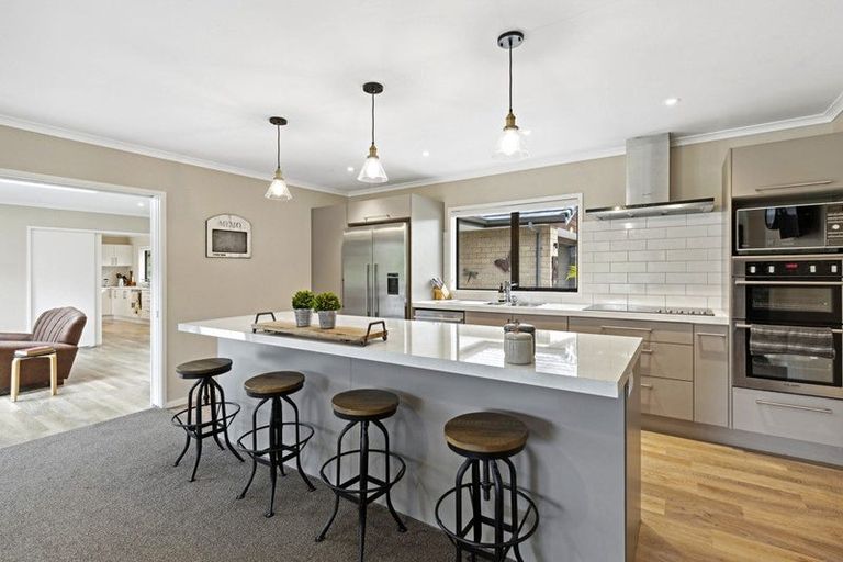 Photo of property in 34 Arone Way, Wainui, 0994