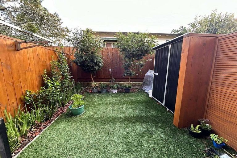 Photo of property in 5/79 Taikata Road, Te Atatu Peninsula, Auckland, 0610