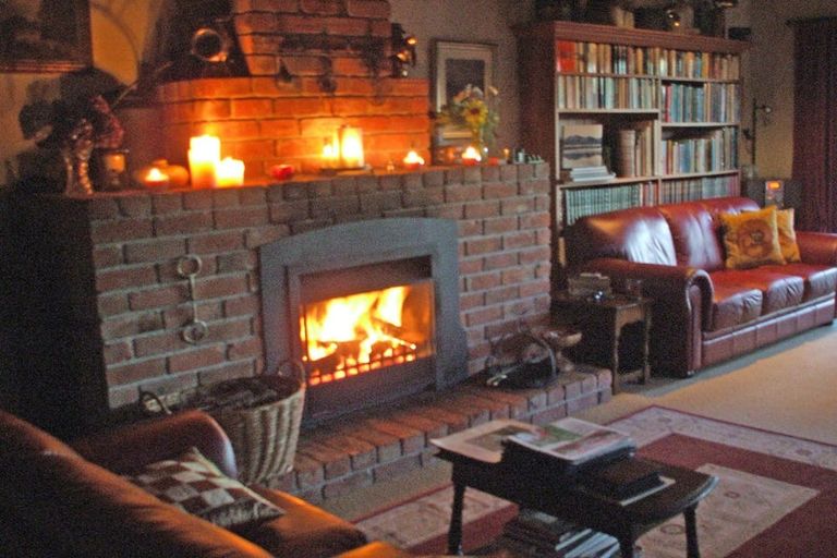 Photo of property in 38 Tizzards Road, Robinsons Bay, Akaroa, 7581