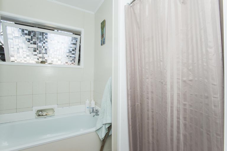 Photo of property in 103 Huxley Road, Outer Kaiti, Gisborne, 4010