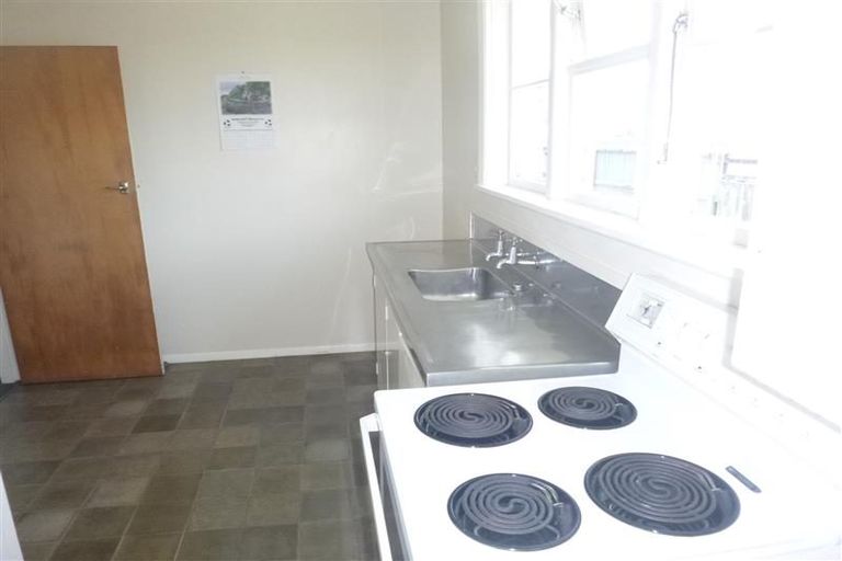 Photo of property in 8a Bella Grove, Naenae, Lower Hutt, 5011