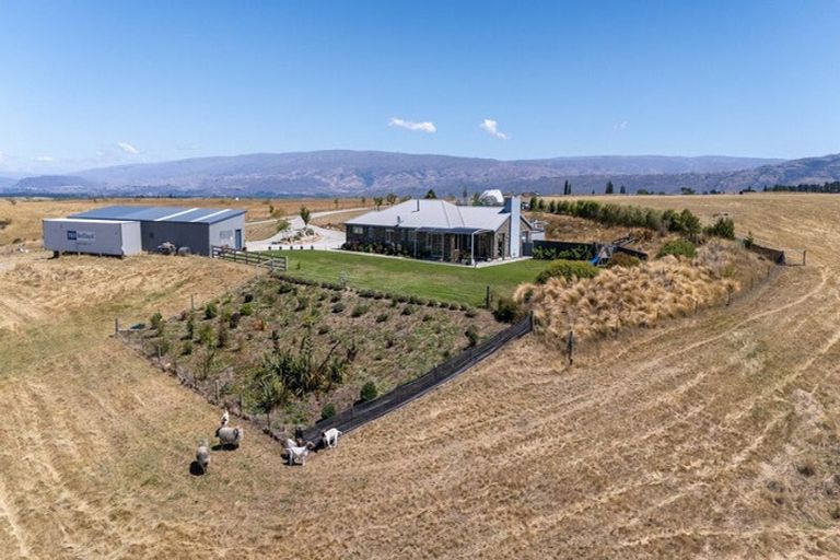 Photo of property in 196 Nelsen Ridge Road, Waikerikeri, Alexandra, 9393