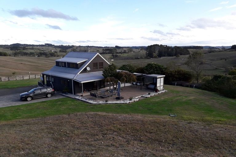 Photo of property in 139 Whitehills Road, Waitoki, Silverdale, 0994