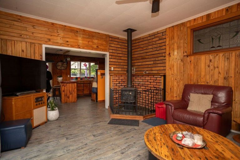 Photo of property in 18 Princess Street, Dannevirke, 4930