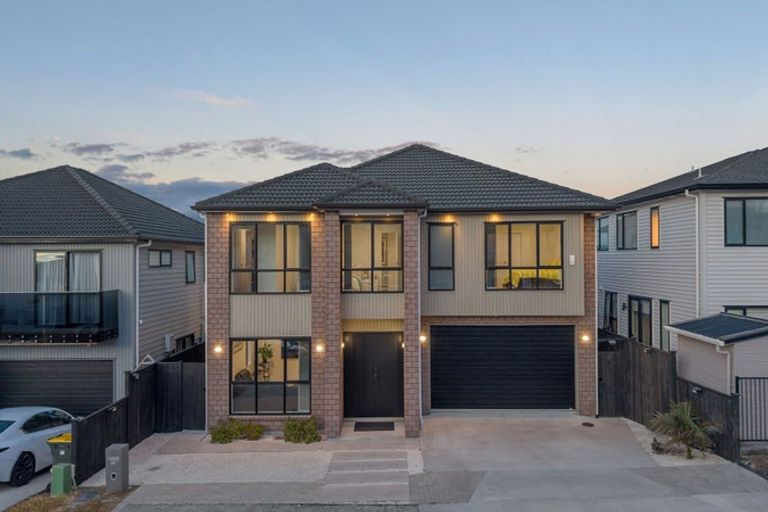 Photo of property in 19 Dungloe Avenue, Flat Bush, Auckland, 2019