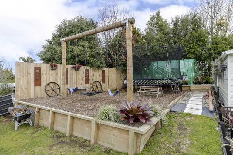 Photo of property in 12d Takiroa Street, Urenui, 4375