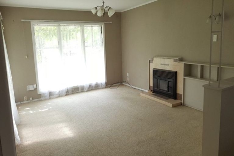Photo of property in 17 Amberley Avenue, Te Atatu South, Auckland, 0610