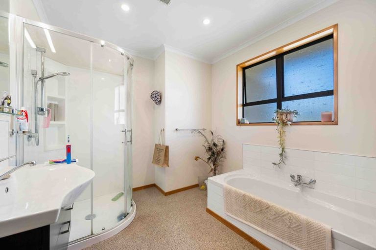 Photo of property in 144 Capell Avenue, Lake Hawea, Wanaka, 9382