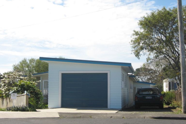 Photo of property in 18a Raniera Street, Glen Avon, New Plymouth, 4312