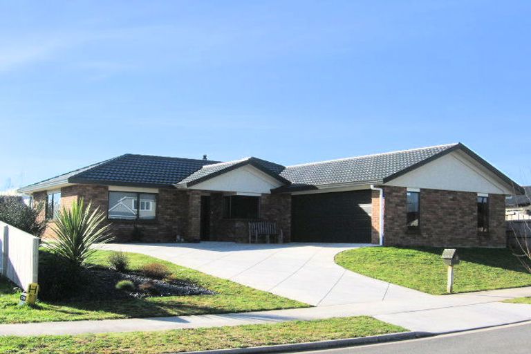 Photo of property in 9 Thistlewood Avenue, Hamilton East, Hamilton, 3216