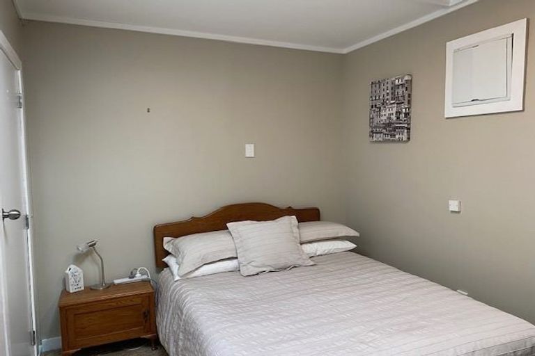 Photo of property in 8 Roore Street, Foxton Beach, Foxton, 4815