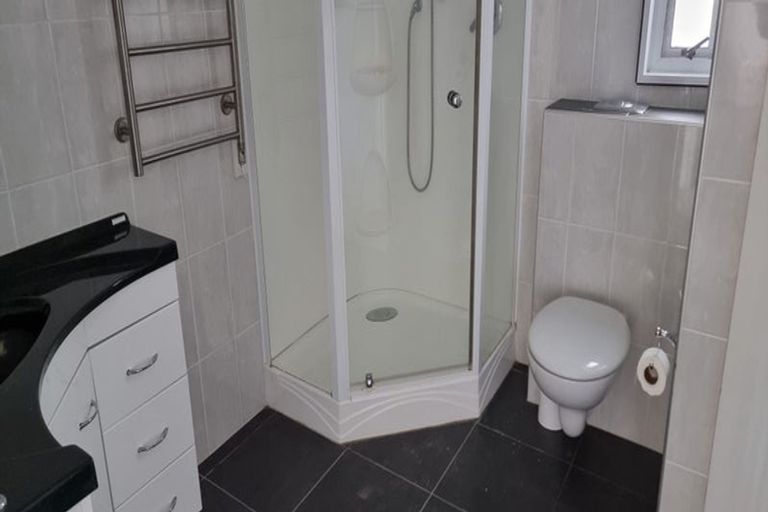 Photo of property in 6/55 Waiwera Road, Waiwera, Orewa, 0994