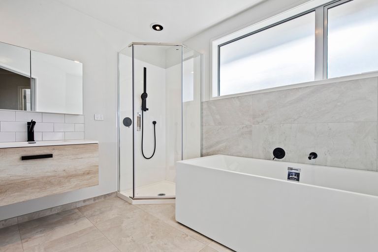 Photo of property in 2 Valley Heights Lane, Pukekohe, 2120