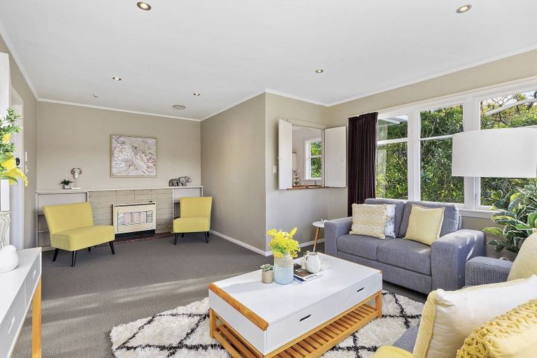 Photo of property in 11 Chester Road, Tawa, Wellington, 5028